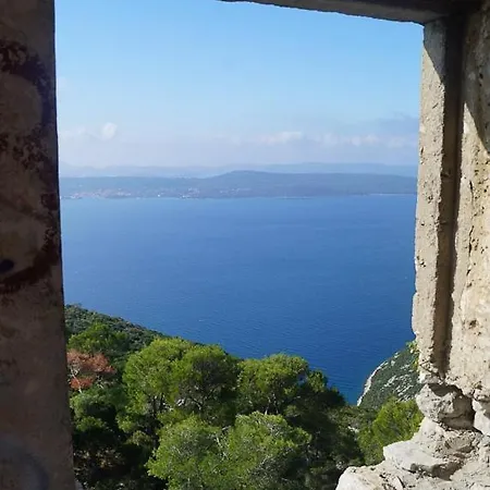 Apartament Charming And Bright Apt,walking Distance To Beach